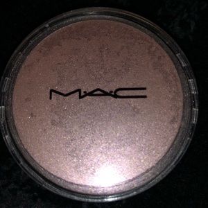 MAC Cosmetics Pearlizer Sheer Pigment
